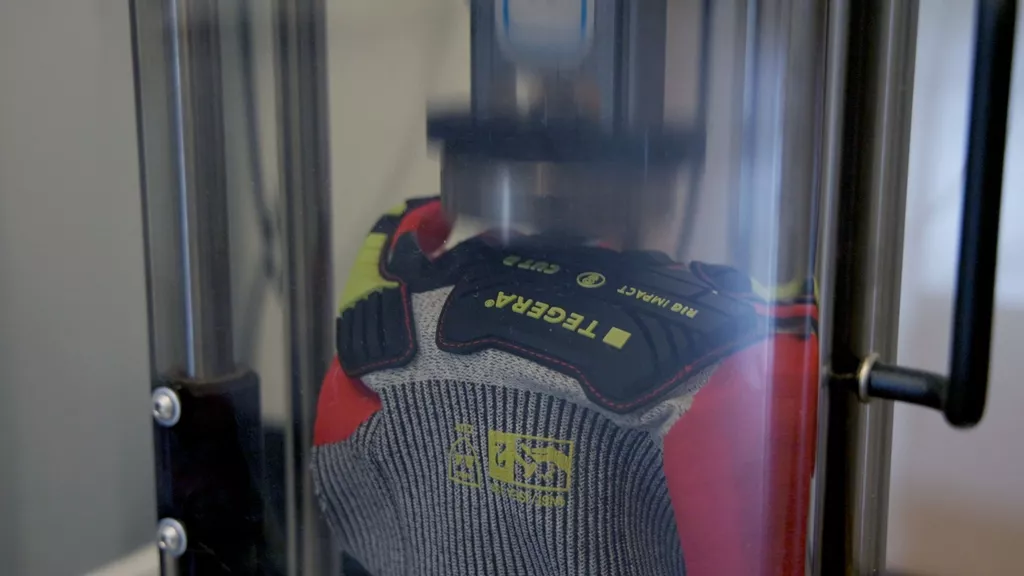 EN ISO 388 Impact test with Tegera Impact gloves.jpg